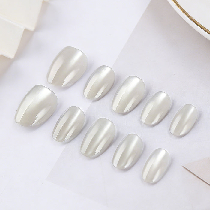 32 beige translucent cat eyes
