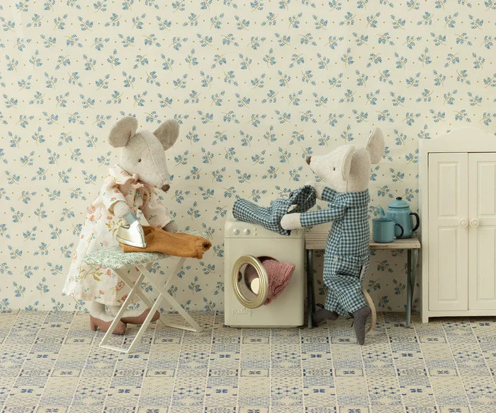 Maileg - Furniture For Mouse - Washing Machine - Lifestyle Cut 2