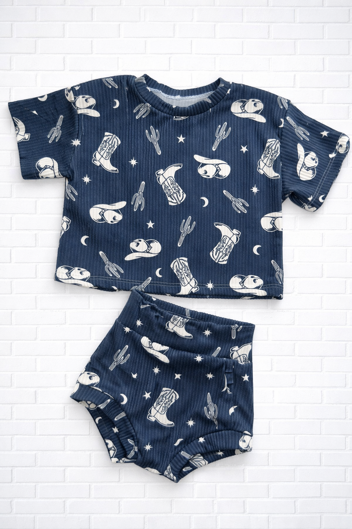 12m RTS oversized tee & bummies (urban/waved rib)