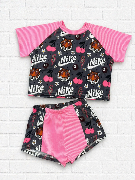 2T RTS modest crop raglan and breezy shorts