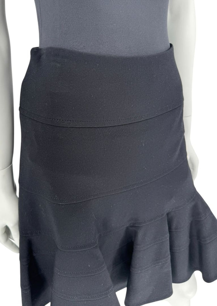 Akris Punto Ruffle Embellishment Knee-Length Skirt - Size 8