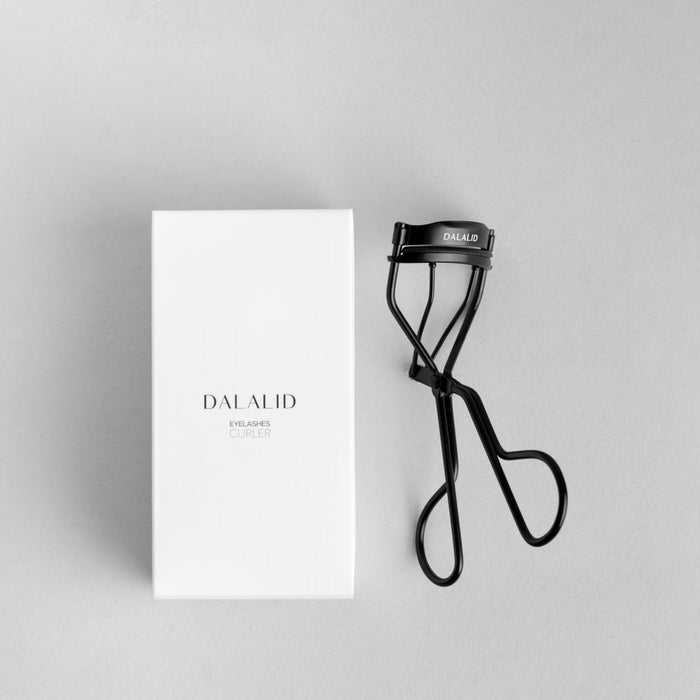 LASH CURLER