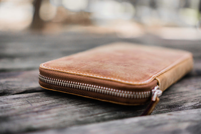 Leather Zippered Hobonichi Weeks Mega Cover - Crazy Horse Brown