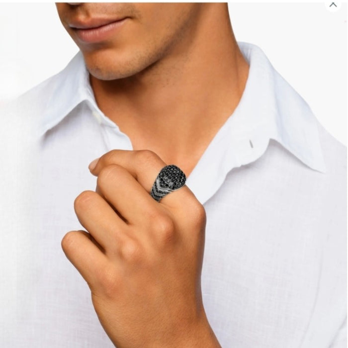 Nyx Chevron Ring – Black-Plated Sterling Silver with Black CZ