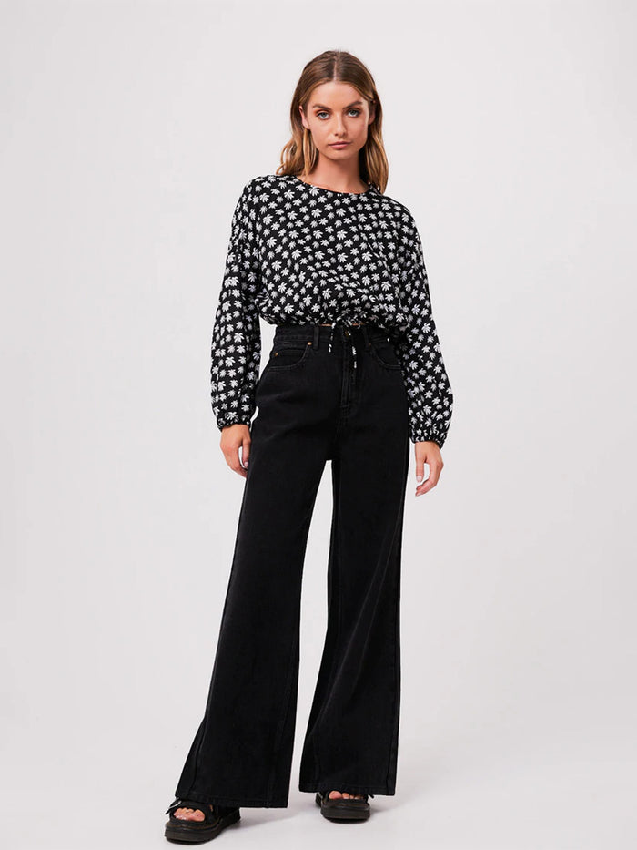 Pascale - Hemp Cropped Long Sleeve Top | Black-Image 2