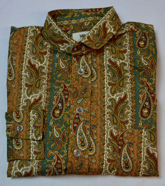 Red and Green Paisley Wallpaper Dakota Shirt