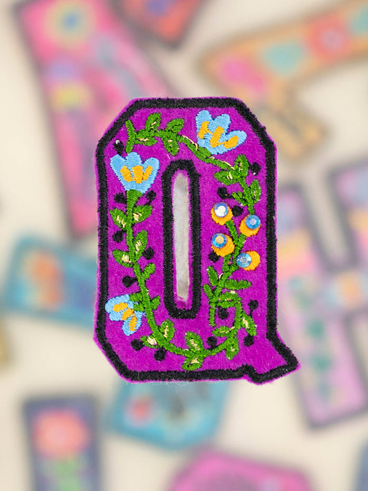 Stick-On Letter Patch - Q-view 1
